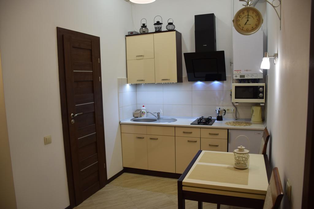 Near Citadel Apartment 2 リヴィウ エクステリア 写真